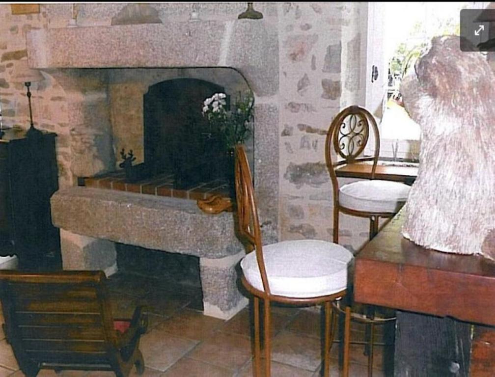 7 , le Haut Montrayé Pacé Exterior foto